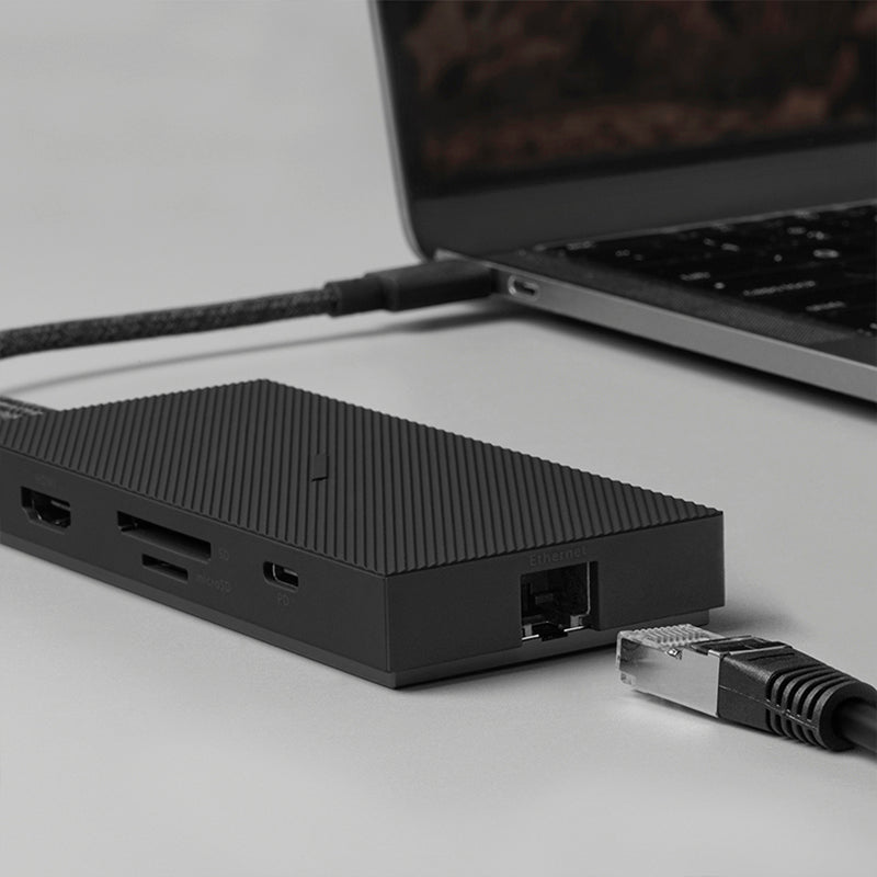USB-C TYPE SMART HUB (The 7-in-1 adapter)
